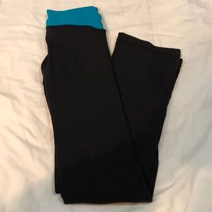 Lululemon black yoga pants